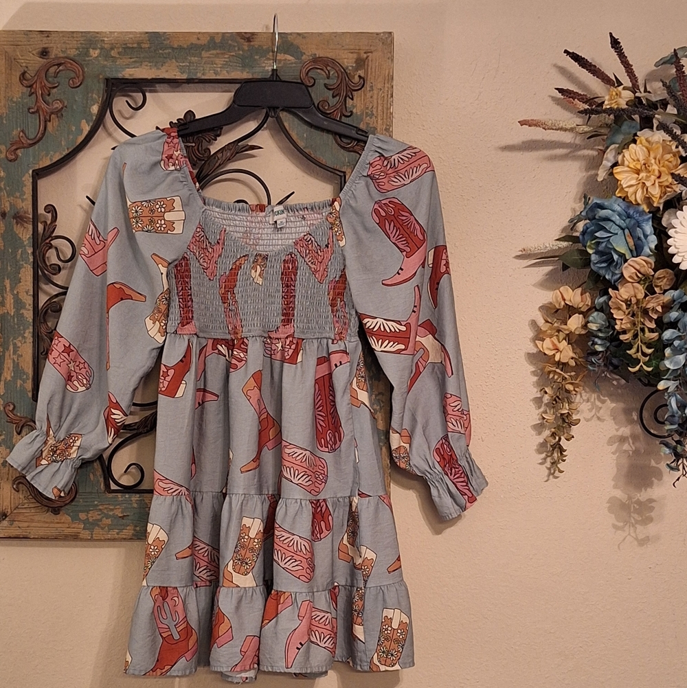 Long Sleeve Dress Pink/Baby Blue with Cowboy Boots on it. Size Med - Picture 3 of 9